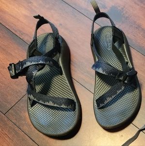 Boys' Chacos size 5